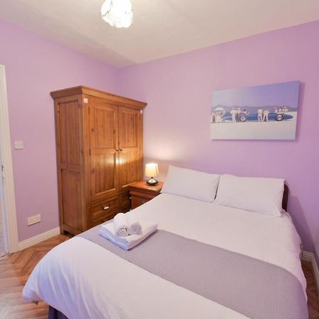 Ocean Breeze Apartment Lahinch Bagian luar foto
