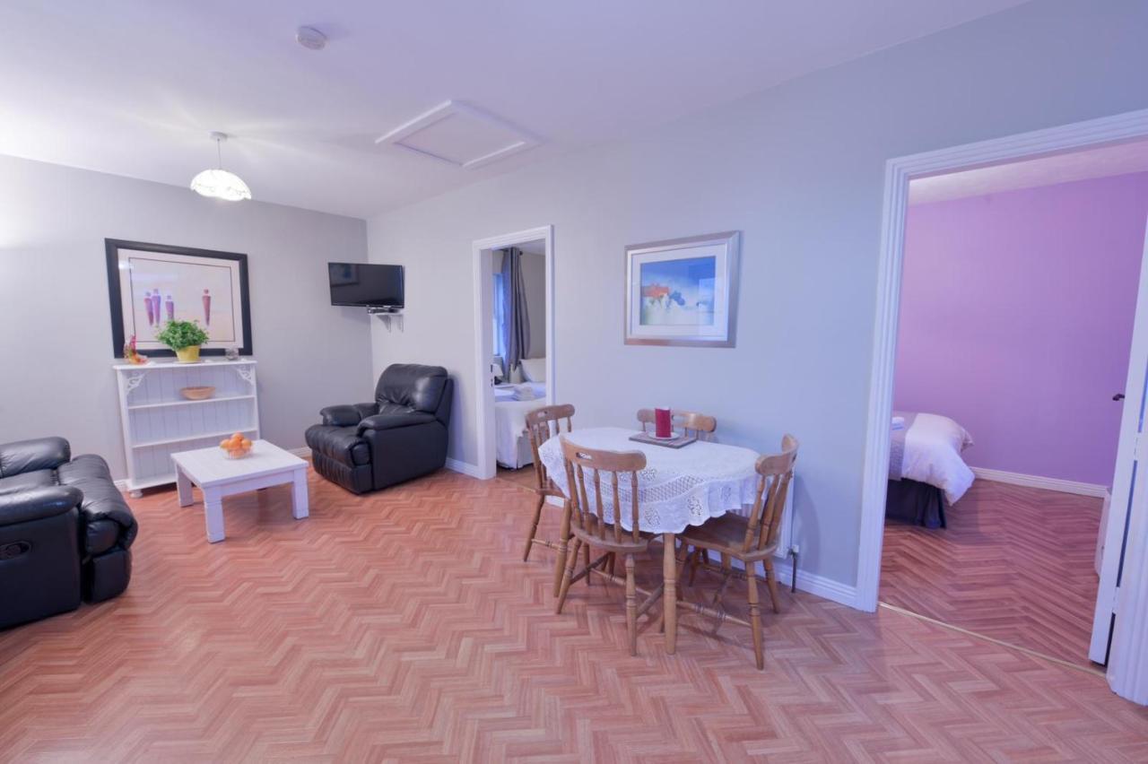 Ocean Breeze Apartment Lahinch Bagian luar foto